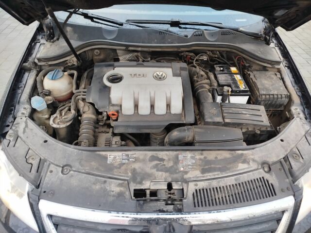 Чорний Фольксваген Пассат Варіант, об'ємом двигуна 2 л та пробігом 324 тис. км за 4650 $, фото 21 на Automoto.ua