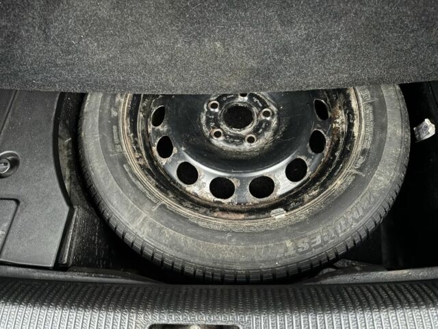 Черный Фольксваген Пассат Вариант, объемом двигателя 2 л и пробегом 503 тыс. км за 3019 $, фото 12 на Automoto.ua