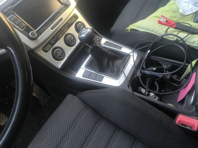 Черный Фольксваген Пассат Вариант, объемом двигателя 2 л и пробегом 440 тыс. км за 3700 $, фото 4 на Automoto.ua