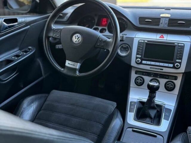 Черный Фольксваген Пассат Вариант, объемом двигателя 2 л и пробегом 168 тыс. км за 6600 $, фото 3 на Automoto.ua