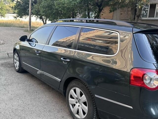 Черный Фольксваген Пассат Вариант, объемом двигателя 1.9 л и пробегом 355 тыс. км за 3000 $, фото 3 на Automoto.ua