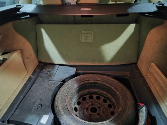 Черный Фольксваген Пассат Вариант, объемом двигателя 2 л и пробегом 999 тыс. км за 3300 $, фото 8 на Automoto.ua