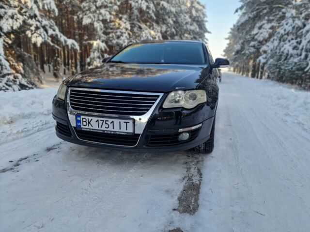 Черный Фольксваген Пассат Вариант, объемом двигателя 2 л и пробегом 286 тыс. км за 3500 $, фото 6 на Automoto.ua