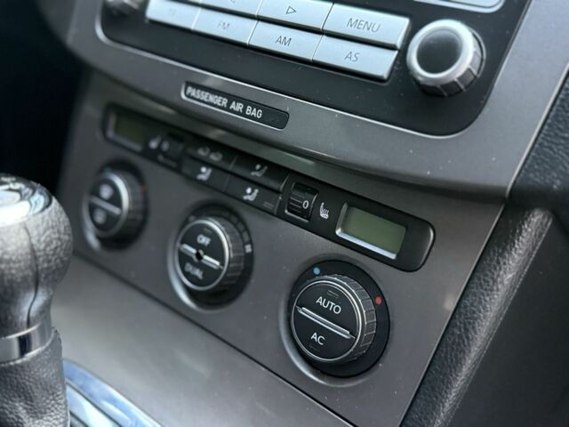 Черный Фольксваген Пассат Вариант, объемом двигателя 1.9 л и пробегом 285 тыс. км за 5500 $, фото 18 на Automoto.ua