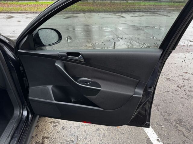 Чорний Фольксваген Пассат Варіант, об'ємом двигуна 2 л та пробігом 340 тис. км за 7869 $, фото 10 на Automoto.ua