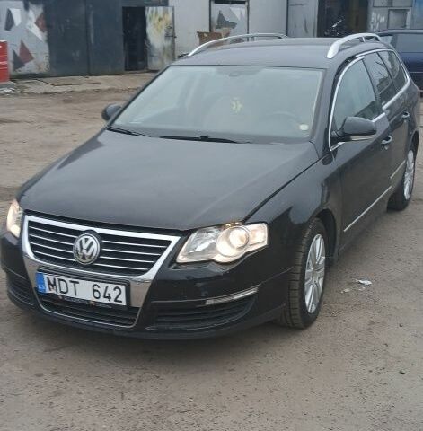 Черный Фольксваген Пассат Вариант, объемом двигателя 2 л и пробегом 370 тыс. км за 3562 $, фото 8 на Automoto.ua