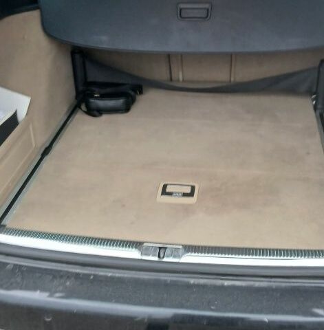 Черный Фольксваген Пассат Вариант, объемом двигателя 2 л и пробегом 370 тыс. км за 3562 $, фото 9 на Automoto.ua