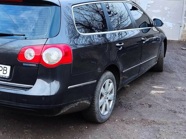 Черный Фольксваген Пассат Вариант, объемом двигателя 1.9 л и пробегом 260 тыс. км за 7000 $, фото 5 на Automoto.ua