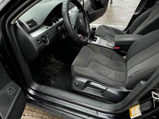 Чорний Фольксваген Пассат Варіант, об'ємом двигуна 2 л та пробігом 340 тис. км за 7869 $, фото 3 на Automoto.ua