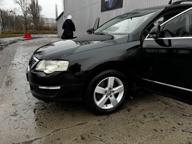 Чорний Фольксваген Пассат Варіант, об'ємом двигуна 2 л та пробігом 340 тис. км за 7869 $, фото 2 на Automoto.ua