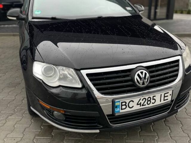 Черный Фольксваген Пассат Вариант, объемом двигателя 2 л и пробегом 274 тыс. км за 5700 $, фото 1 на Automoto.ua