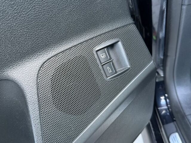 Фольксваген Пассат Вариант 2008 в Львове на Automoto.ua Черный Фольксваген Пассат Вариант, объемом двигателя 2 л и пробегом 289 тыс. км за 7100 $, фото 20 на Automoto.ua