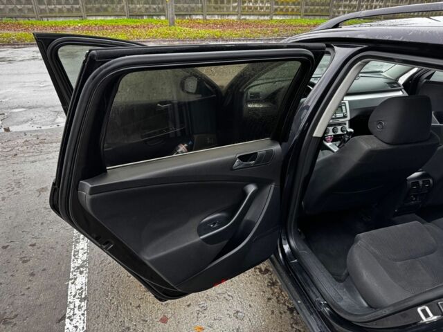 Чорний Фольксваген Пассат Варіант, об'ємом двигуна 2 л та пробігом 340 тис. км за 7869 $, фото 5 на Automoto.ua