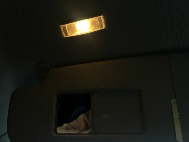 Чорний Фольксваген Пассат Варіант, об'ємом двигуна 2 л та пробігом 279 тис. км за 5499 $, фото 17 на Automoto.ua