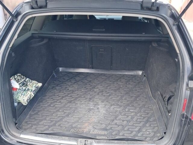 Черный Фольксваген Пассат Вариант, объемом двигателя 2 л и пробегом 237 тыс. км за 8200 $, фото 4 на Automoto.ua