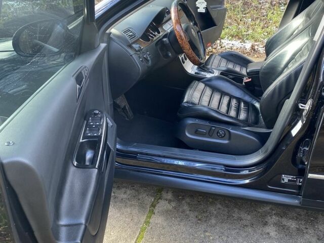 Черный Фольксваген Пассат Вариант, объемом двигателя 2 л и пробегом 370 тыс. км за 7200 $, фото 6 на Automoto.ua