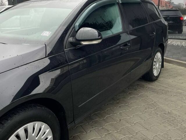 Черный Фольксваген Пассат Вариант, объемом двигателя 2 л и пробегом 274 тыс. км за 5700 $, фото 5 на Automoto.ua