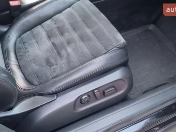 Черный Фольксваген Пассат Вариант, объемом двигателя 1.9 л и пробегом 322 тыс. км за 6500 $, фото 3 на Automoto.ua