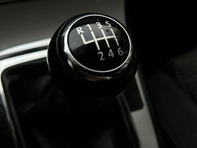 Чорний Фольксваген Пассат Варіант, об'ємом двигуна 2 л та пробігом 279 тис. км за 5499 $, фото 13 на Automoto.ua