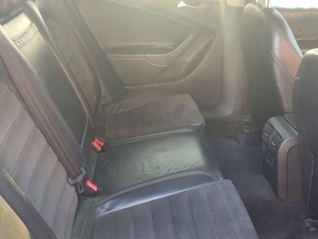 Черный Фольксваген Пассат Вариант, объемом двигателя 2 л и пробегом 371 тыс. км за 8000 $, фото 6 на Automoto.ua