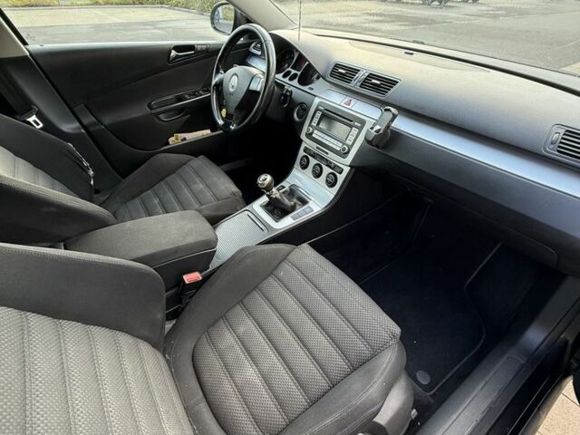 Фольксваген Пассат Вариант 2008 в Киеве на Automoto.ua Черный Фольксваген Пассат Вариант, объемом двигателя 0 л и пробегом 300 тыс. км за 3000 $, фото 7 на Automoto.ua