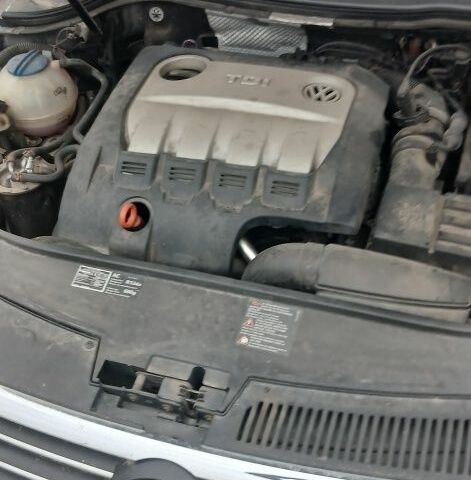 Черный Фольксваген Пассат Вариант, объемом двигателя 2 л и пробегом 370 тыс. км за 3562 $, фото 6 на Automoto.ua