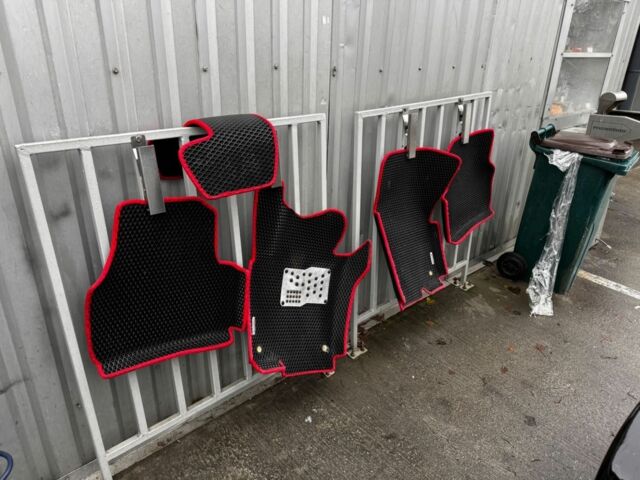 Чорний Фольксваген Пассат Варіант, об'ємом двигуна 2 л та пробігом 340 тис. км за 7869 $, фото 13 на Automoto.ua