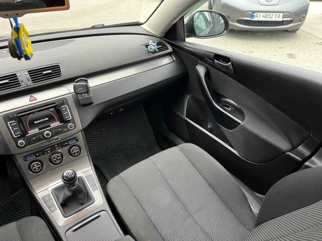 Черный Фольксваген Пассат Вариант, объемом двигателя 2 л и пробегом 366 тыс. км за 6490 $, фото 21 на Automoto.ua