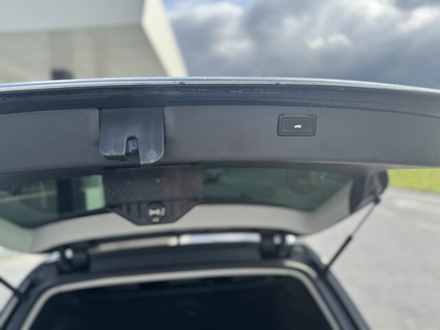 Черный Фольксваген Пассат Вариант, объемом двигателя 2 л и пробегом 342 тыс. км за 7500 $, фото 19 на Automoto.ua