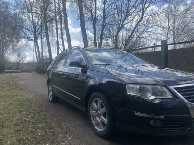 Черный Фольксваген Пассат Вариант, объемом двигателя 2 л и пробегом 300 тыс. км за 6900 $, фото 4 на Automoto.ua