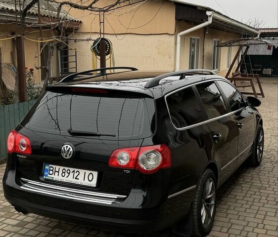 Черный Фольксваген Пассат Вариант, объемом двигателя 2 л и пробегом 290 тыс. км за 8500 $, фото 2 на Automoto.ua