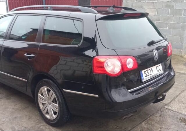 Чорний Фольксваген Пассат Варіант, об'ємом двигуна 2 л та пробігом 345 тис. км за 2750 $, фото 5 на Automoto.ua