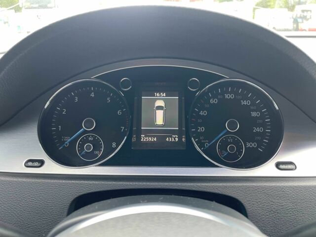 Чорний Фольксваген Пассат Варіант, об'ємом двигуна 1.8 л та пробігом 225 тис. км за 7500 $, фото 6 на Automoto.ua