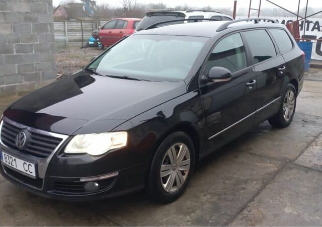 Чорний Фольксваген Пассат Варіант, об'ємом двигуна 2 л та пробігом 345 тис. км за 2750 $, фото 1 на Automoto.ua