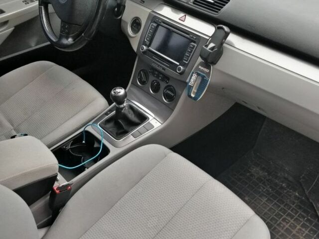 Черный Фольксваген Пассат Вариант, объемом двигателя 1.4 л и пробегом 223 тыс. км за 6000 $, фото 3 на Automoto.ua