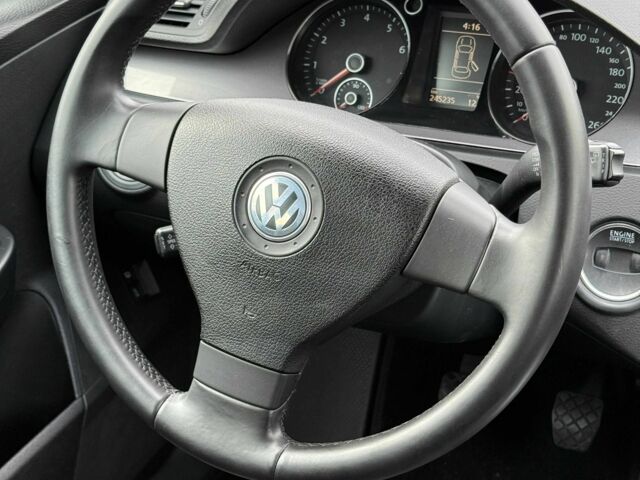 Чорний Фольксваген Пассат Варіант, об'ємом двигуна 1.4 л та пробігом 245 тис. км за 6900 $, фото 5 на Automoto.ua