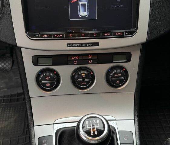 Черный Фольксваген Пассат Вариант, объемом двигателя 2 л и пробегом 290 тыс. км за 8500 $, фото 15 на Automoto.ua