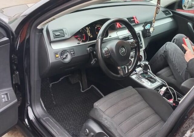 Чорний Фольксваген Пассат Варіант, об'ємом двигуна 2 л та пробігом 345 тис. км за 2750 $, фото 12 на Automoto.ua