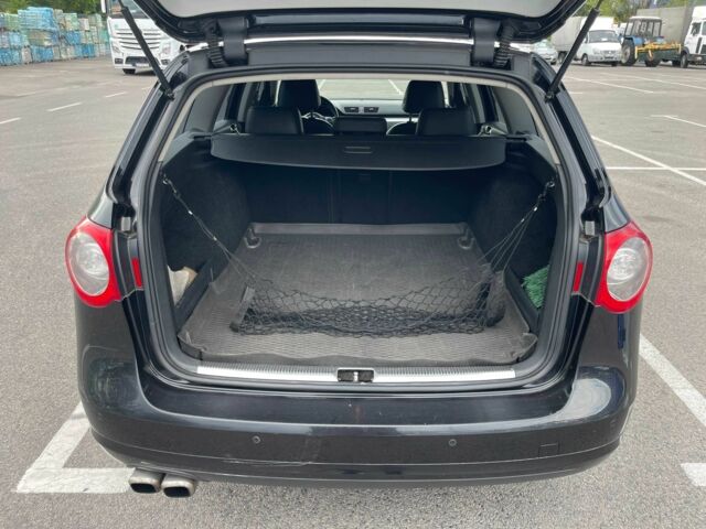 Чорний Фольксваген Пассат Варіант, об'ємом двигуна 1.8 л та пробігом 225 тис. км за 7500 $, фото 10 на Automoto.ua