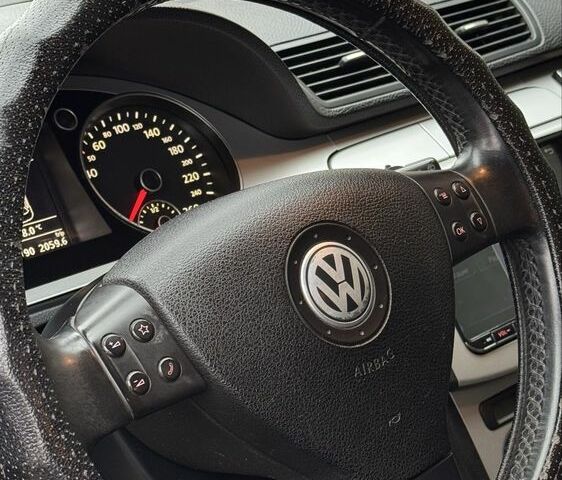 Черный Фольксваген Пассат Вариант, объемом двигателя 2 л и пробегом 290 тыс. км за 8500 $, фото 17 на Automoto.ua