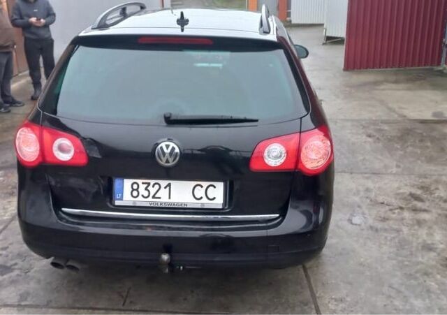 Чорний Фольксваген Пассат Варіант, об'ємом двигуна 2 л та пробігом 345 тис. км за 2750 $, фото 10 на Automoto.ua