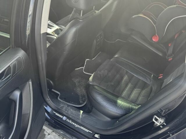 Черный Фольксваген Пассат Вариант, объемом двигателя 2 л и пробегом 342 тыс. км за 7500 $, фото 18 на Automoto.ua