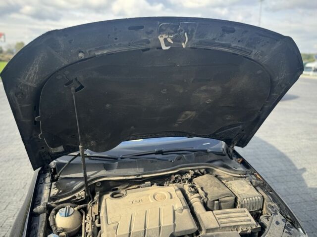 Черный Фольксваген Пассат Вариант, объемом двигателя 2 л и пробегом 342 тыс. км за 7500 $, фото 22 на Automoto.ua