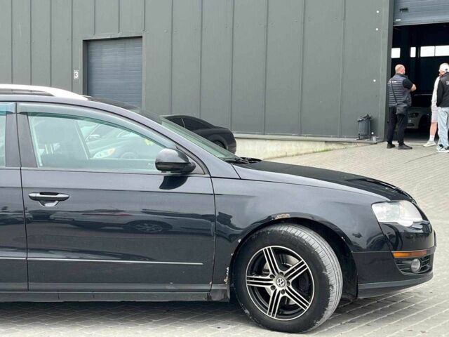 Черный Фольксваген Пассат Вариант, объемом двигателя 2 л и пробегом 366 тыс. км за 6490 $, фото 11 на Automoto.ua