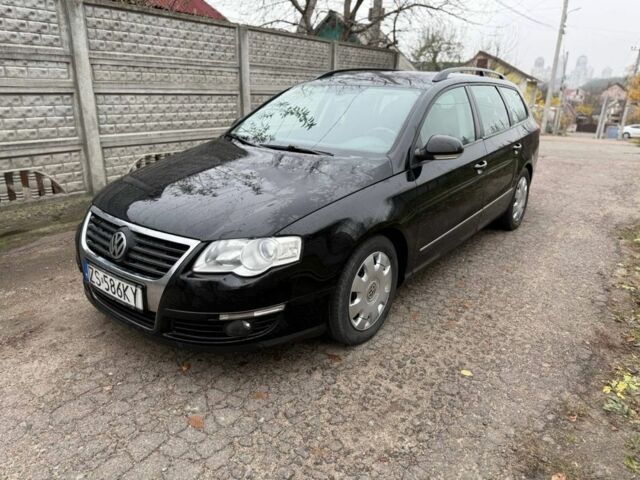 Черный Фольксваген Пассат Вариант, объемом двигателя 2 л и пробегом 300 тыс. км за 3200 $, фото 2 на Automoto.ua