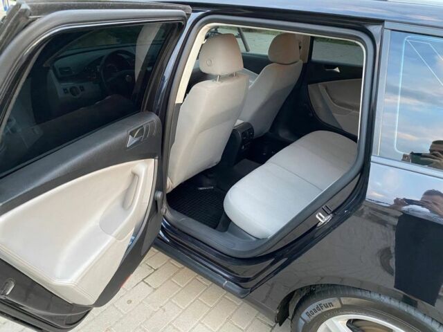 Черный Фольксваген Пассат Вариант, объемом двигателя 1.4 л и пробегом 220 тыс. км за 5400 $, фото 1 на Automoto.ua