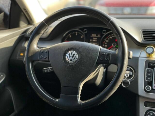 Черный Фольксваген Пассат Вариант, объемом двигателя 2 л и пробегом 360 тыс. км за 7700 $, фото 10 на Automoto.ua