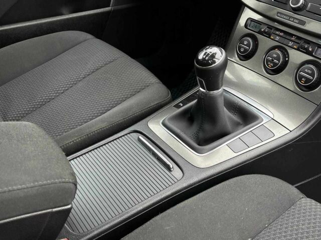 Черный Фольксваген Пассат Вариант, объемом двигателя 2 л и пробегом 366 тыс. км за 6490 $, фото 14 на Automoto.ua