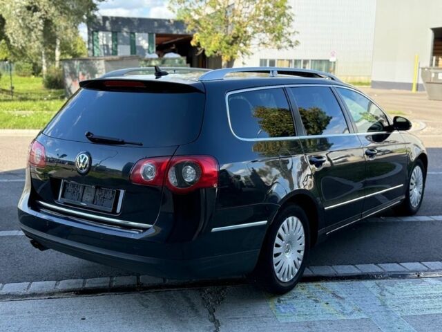 Черный Фольксваген Пассат Вариант, объемом двигателя 2 л и пробегом 231 тыс. км за 2510 $, фото 2 на Automoto.ua
