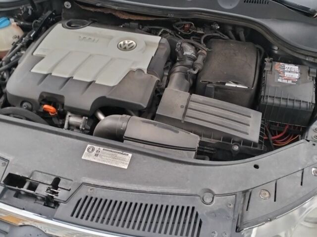 Чорний Фольксваген Пассат Варіант, об'ємом двигуна 2 л та пробігом 326 тис. км за 6800 $, фото 4 на Automoto.ua